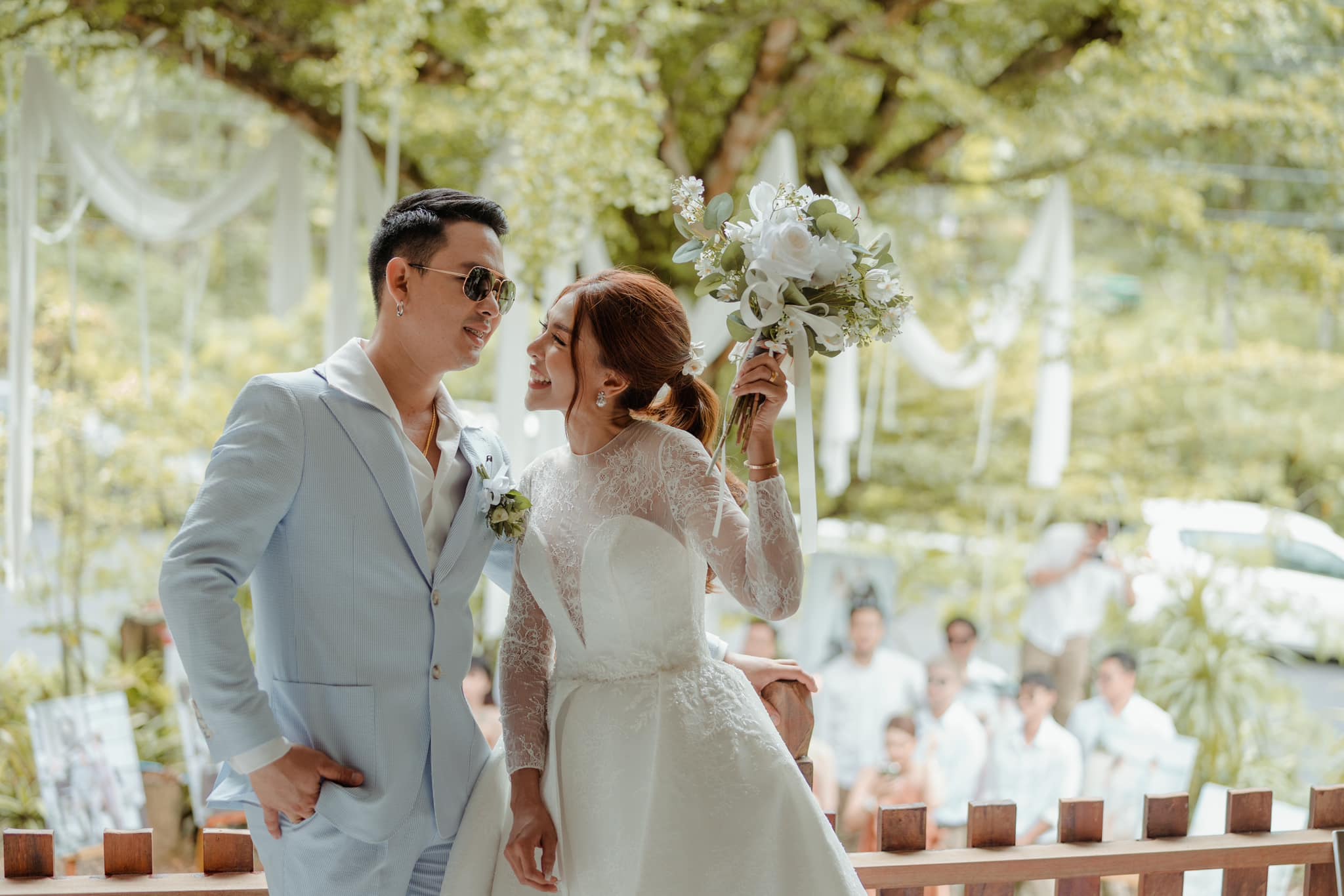 Krittapon and Watcharee at Thabthungthong Longkhaeng Homestay Said to Vasana Studio Facebook