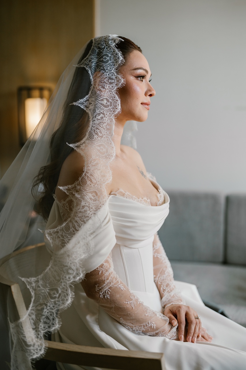 Phuket wedding at Phuket Marriott Resort & Spa, Merlin Beach Thailand - wedding photography by Vasana Studio | 10_2