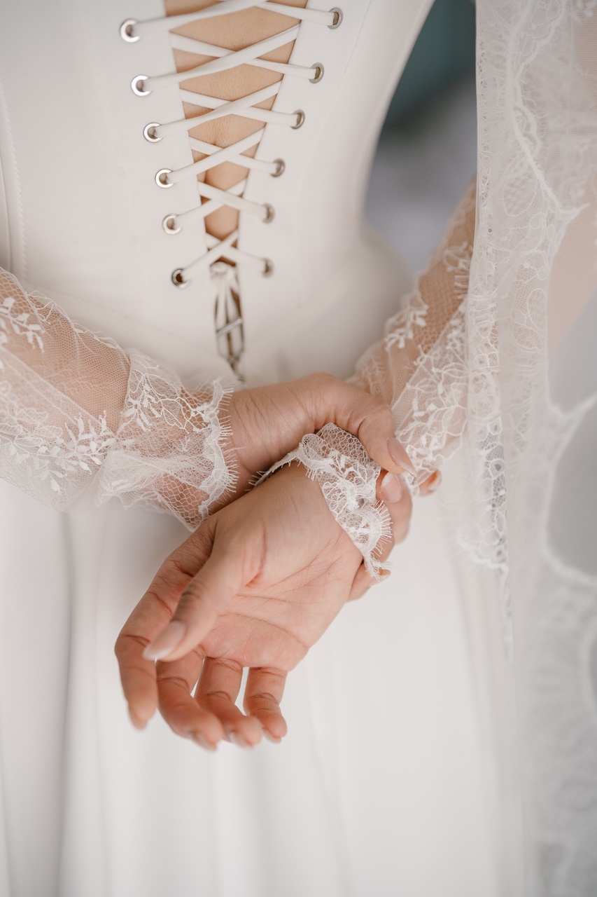 Phuket wedding at Phuket Marriott Resort & Spa, Merlin Beach Thailand - wedding photography by Vasana Studio | 14_2