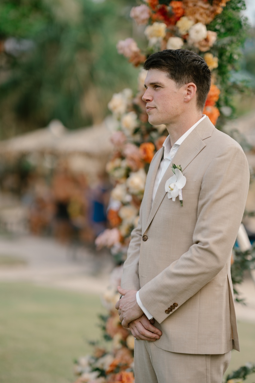 Phuket wedding at Phuket Marriott Resort & Spa, Merlin Beach Thailand - wedding photography by Vasana Studio | 23_2