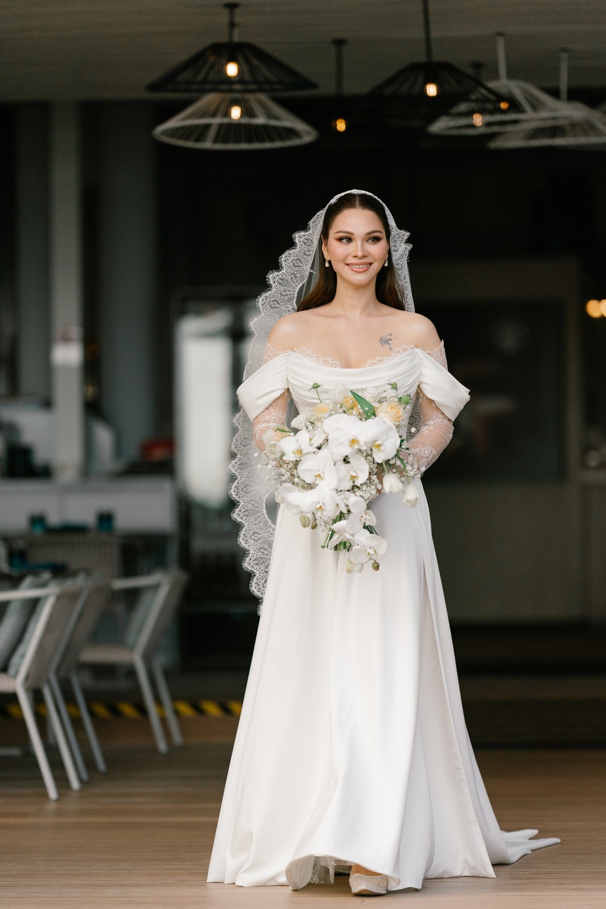 Phuket wedding at Phuket Marriott Resort & Spa, Merlin Beach Thailand - wedding photography by Vasana Studio | 25_2