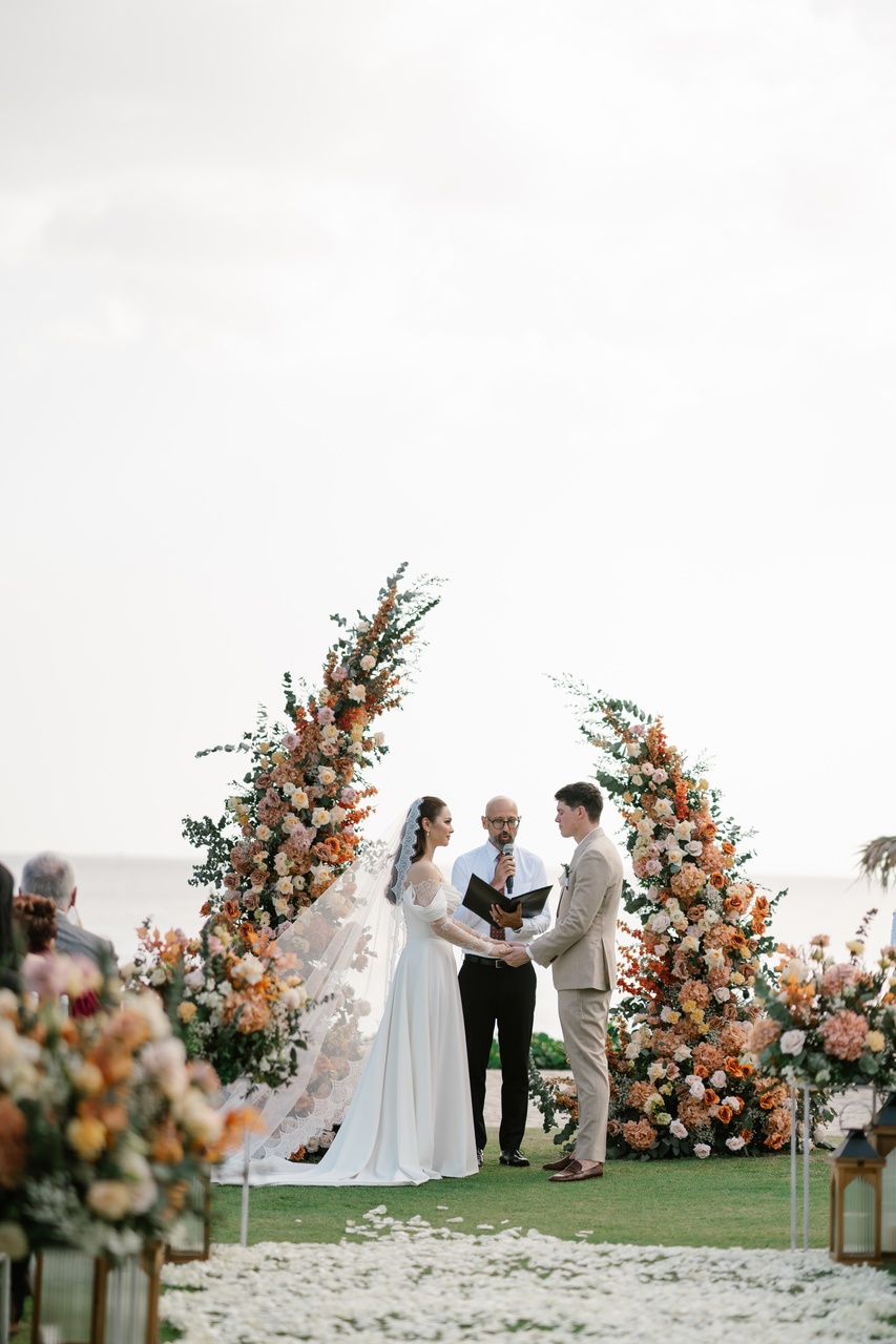 Phuket wedding at Phuket Marriott Resort & Spa, Merlin Beach Thailand - wedding photography by Vasana Studio | 30_2