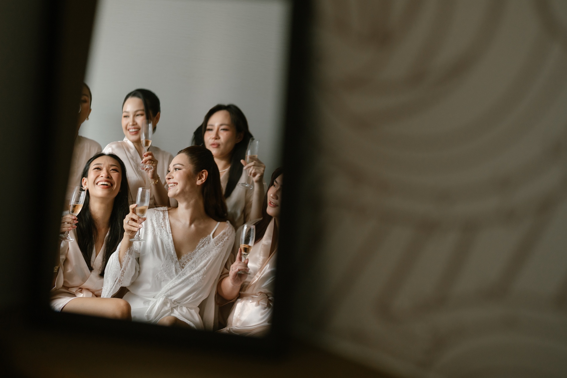 Phuket wedding at Phuket Marriott Resort & Spa, Merlin Beach Thailand - wedding photography by Vasana Studio | 3_2