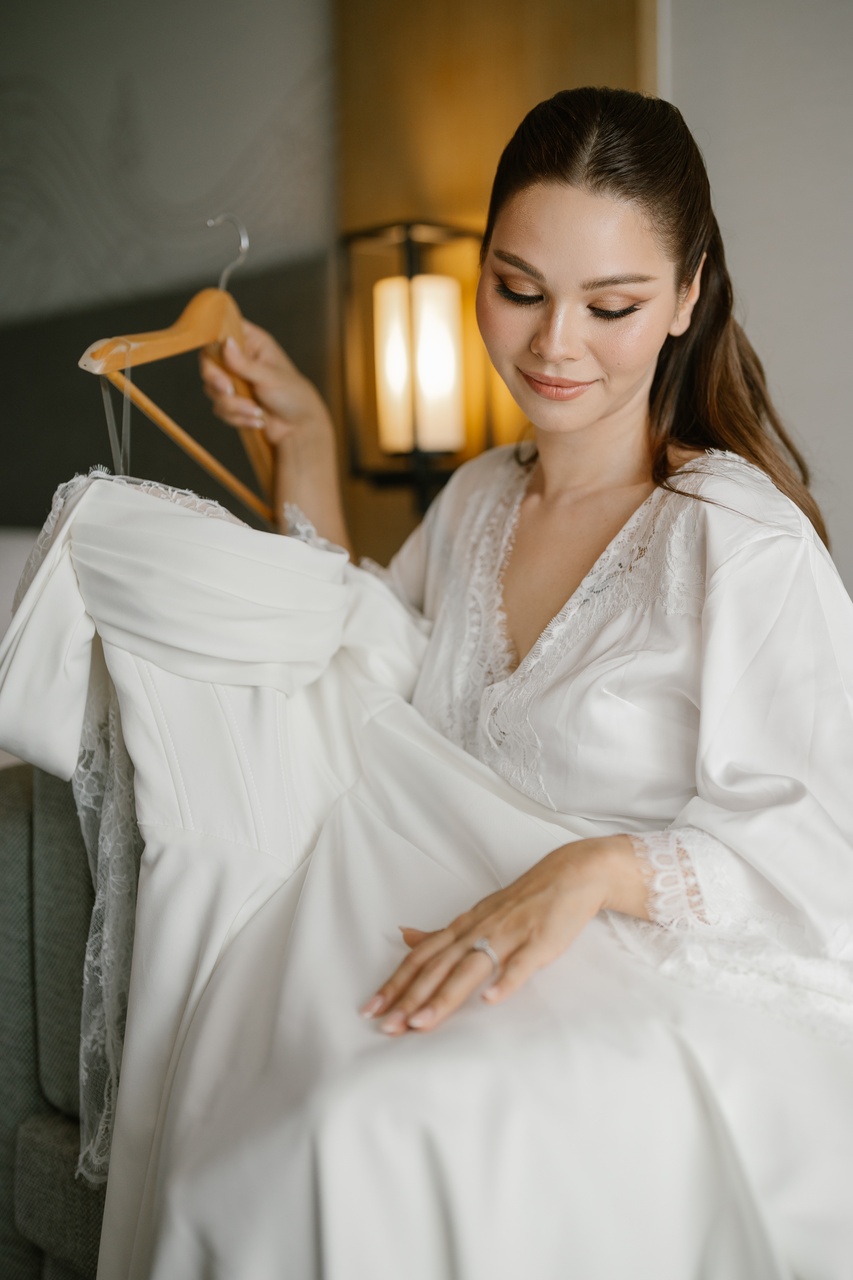 Phuket wedding at Phuket Marriott Resort & Spa, Merlin Beach Thailand - wedding photography by Vasana Studio | 5_3
