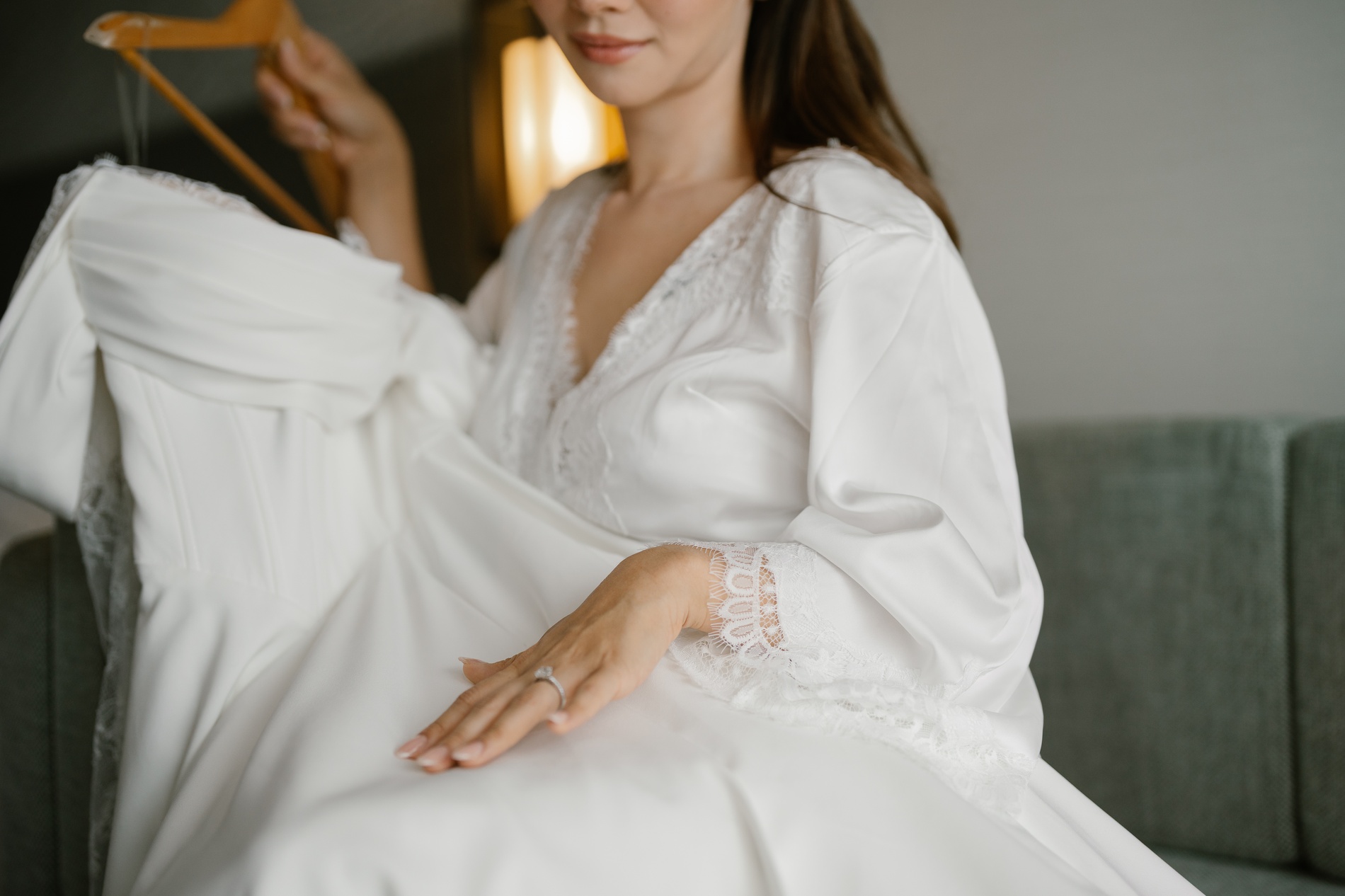 Phuket wedding at Phuket Marriott Resort & Spa, Merlin Beach Thailand - wedding photography by Vasana Studio | 7_2