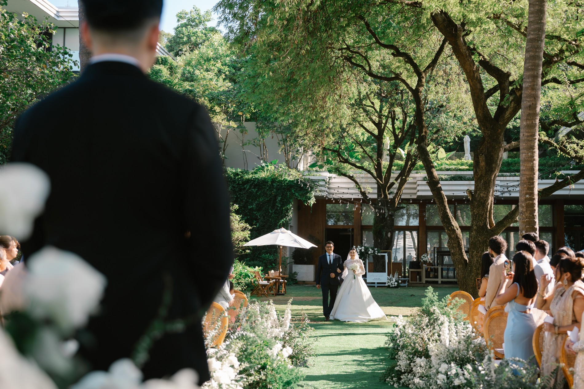 Phuket wedding at Rosewood - wedding photography by Vasana Studio | 37_2