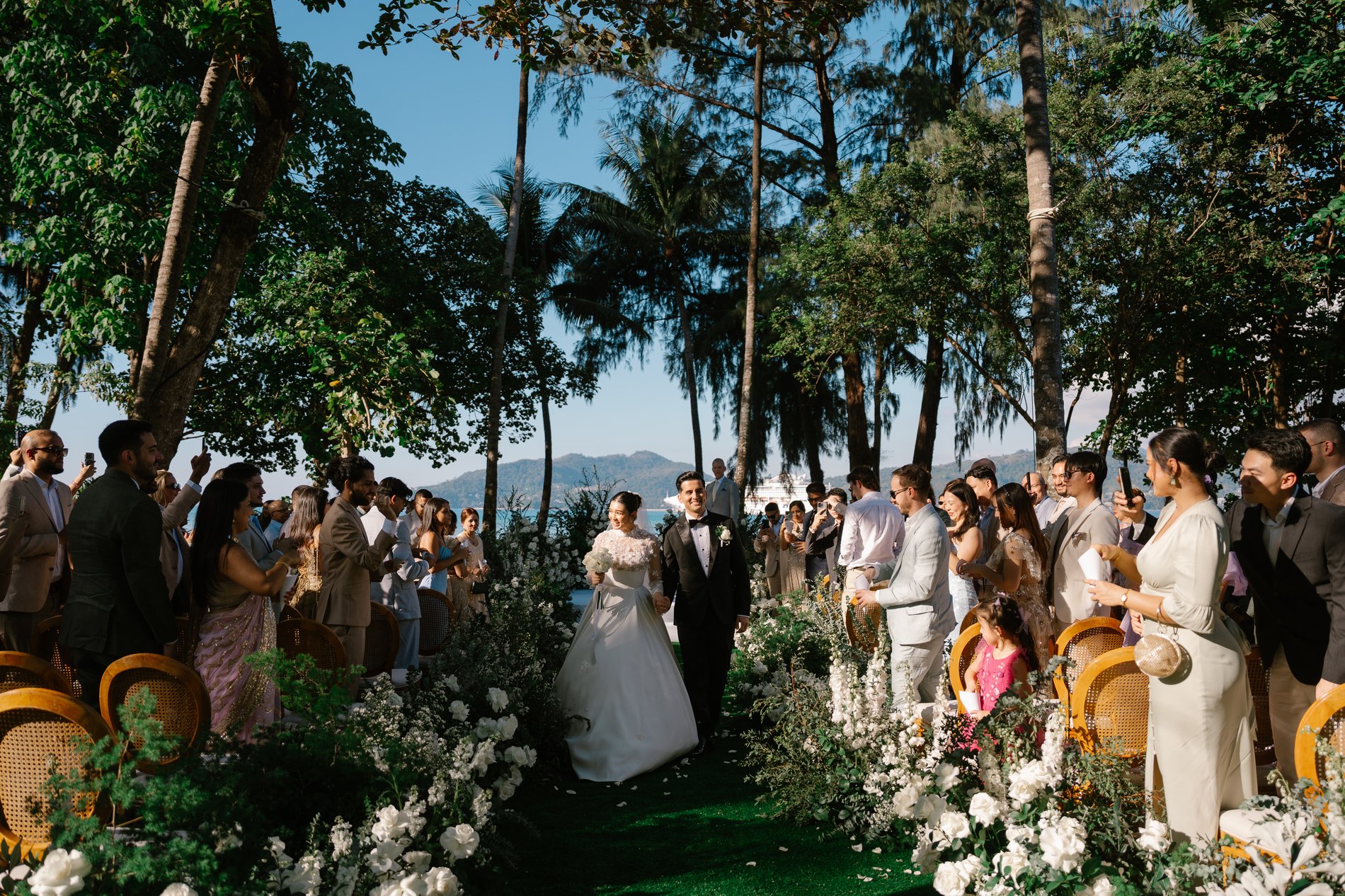 Phuket wedding at Rosewood - wedding photography by Vasana Studio | 52_2