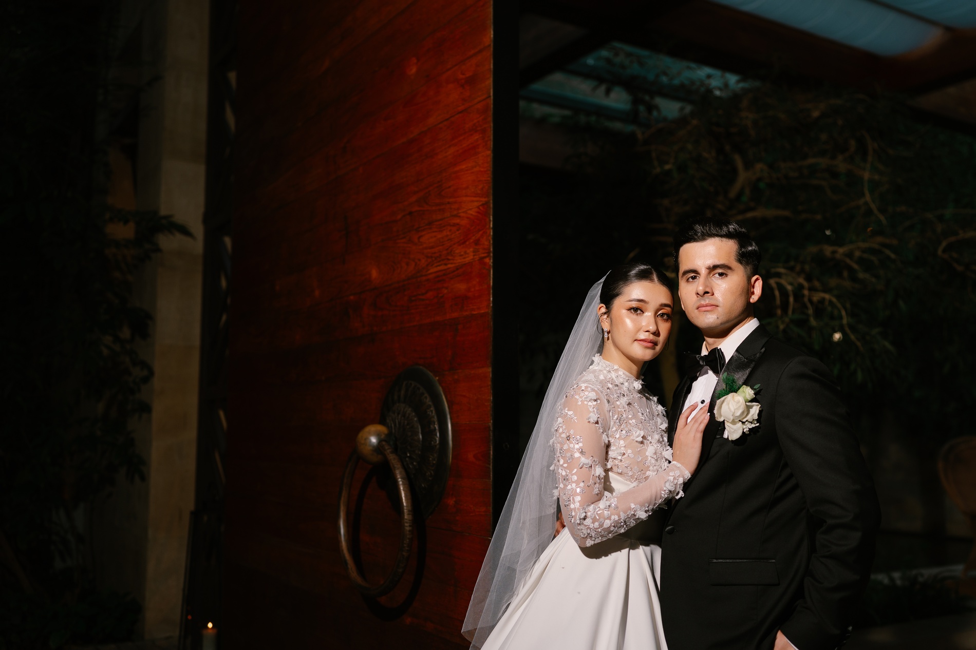 Phuket wedding at Rosewood - wedding photography by Vasana Studio | 77_2