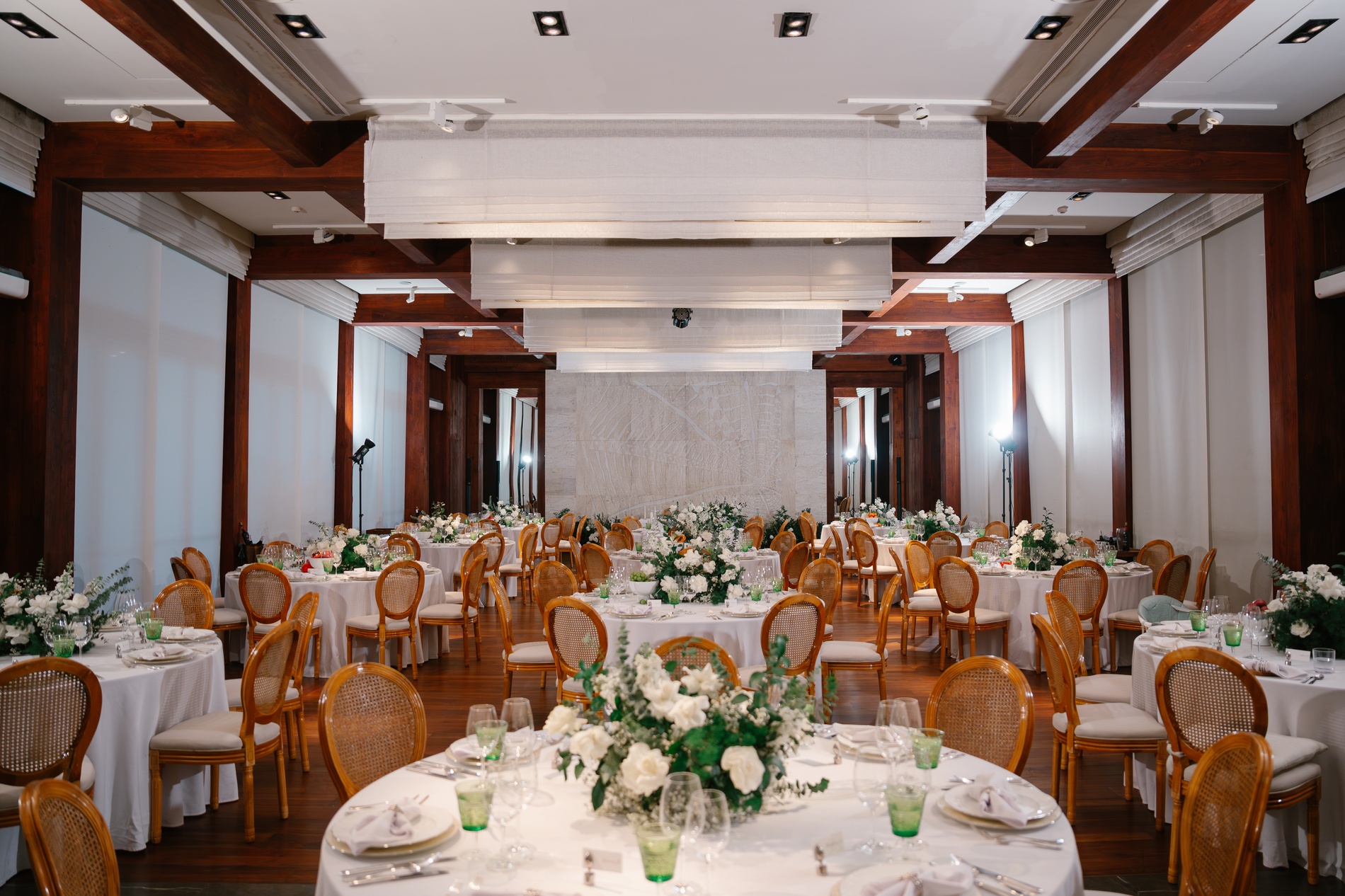 Phuket wedding at Rosewood - wedding photography by Vasana Studio | 82_1