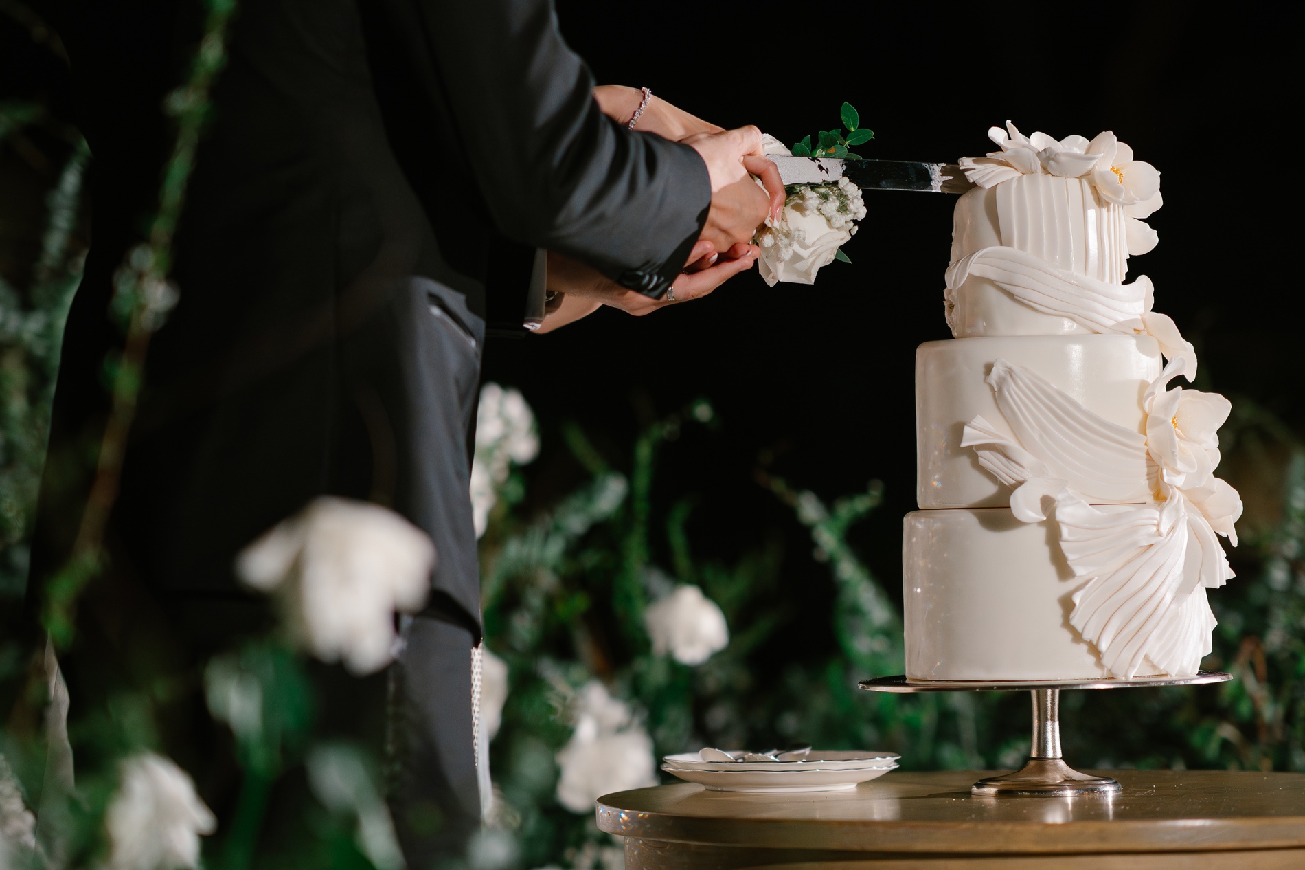 Phuket wedding at Rosewood - wedding photography by Vasana Studio | 99_1