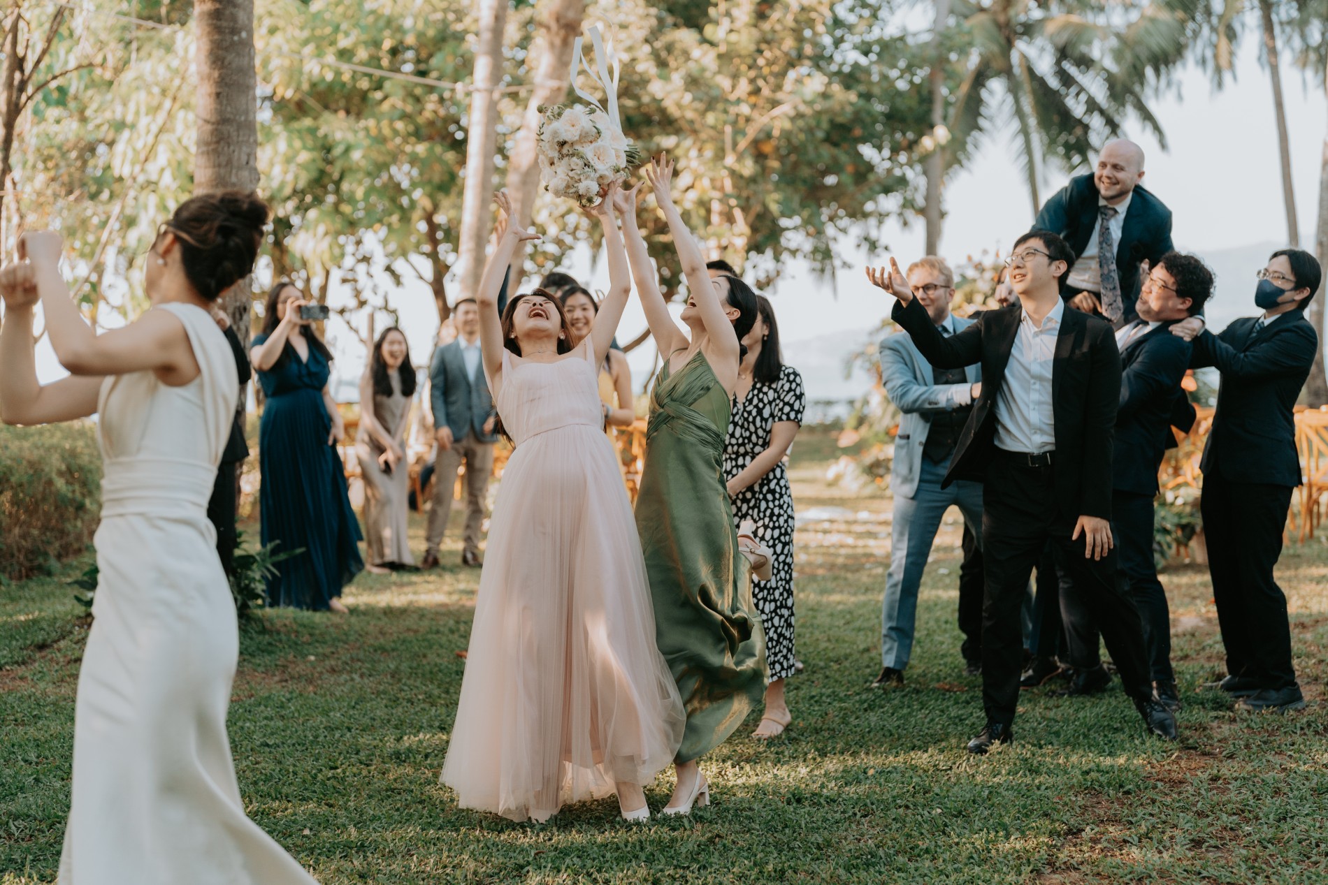 Phuket wedding at Rosewood - wedding photography by Vasana Studio | 18_2
