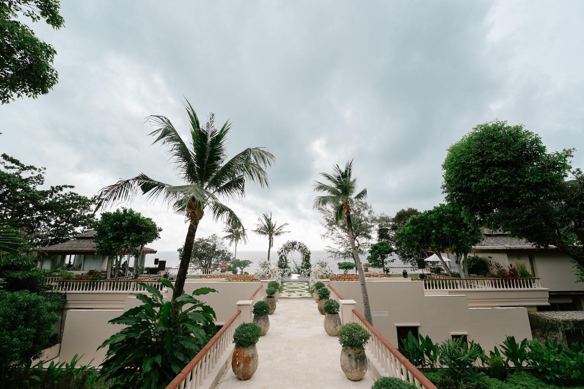 Phuket wedding at Trisara - wedding photography by Vasana Studio | 24_2