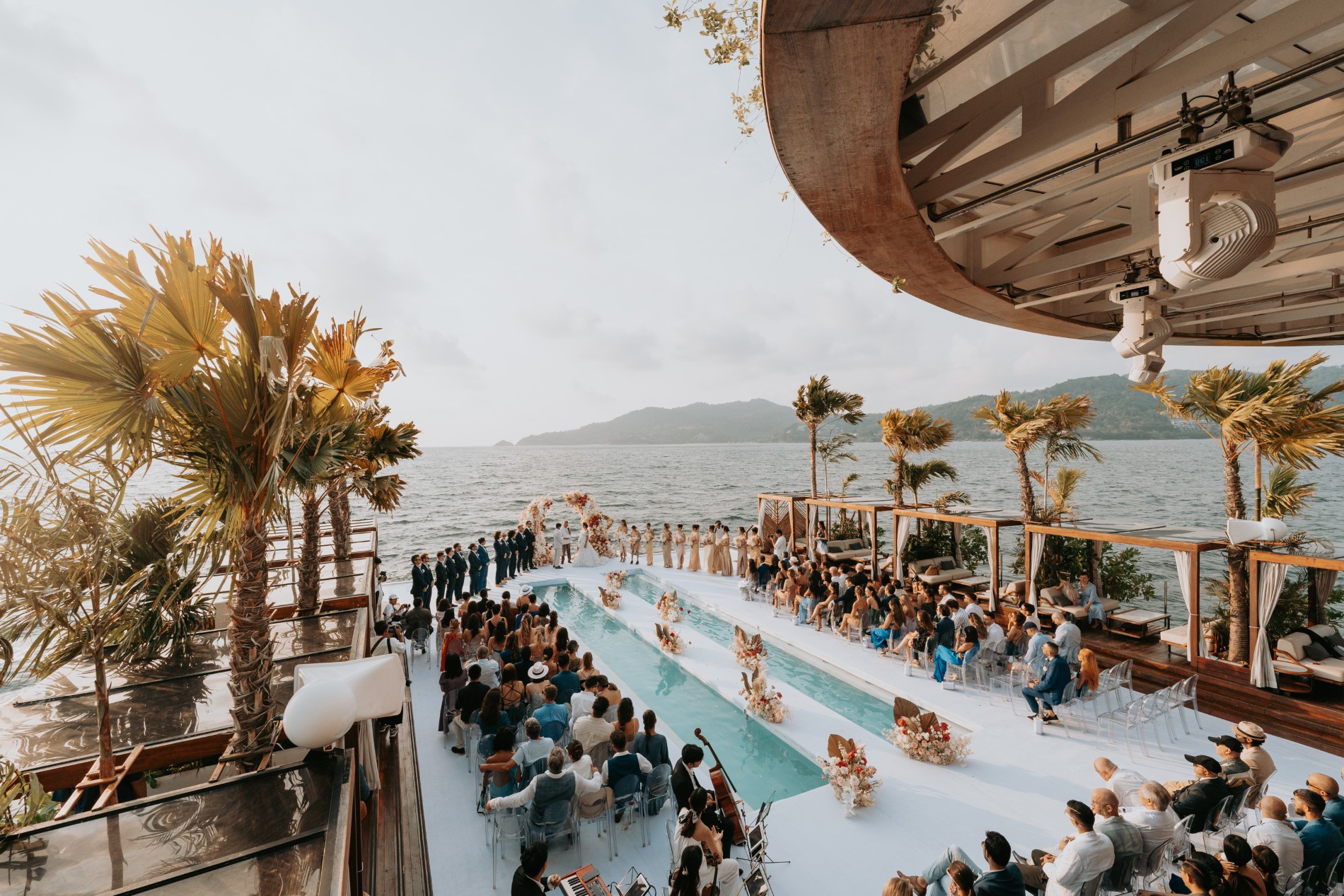 Phuket wedding at Yona - wedding photography by Vasana Studio | 37_2